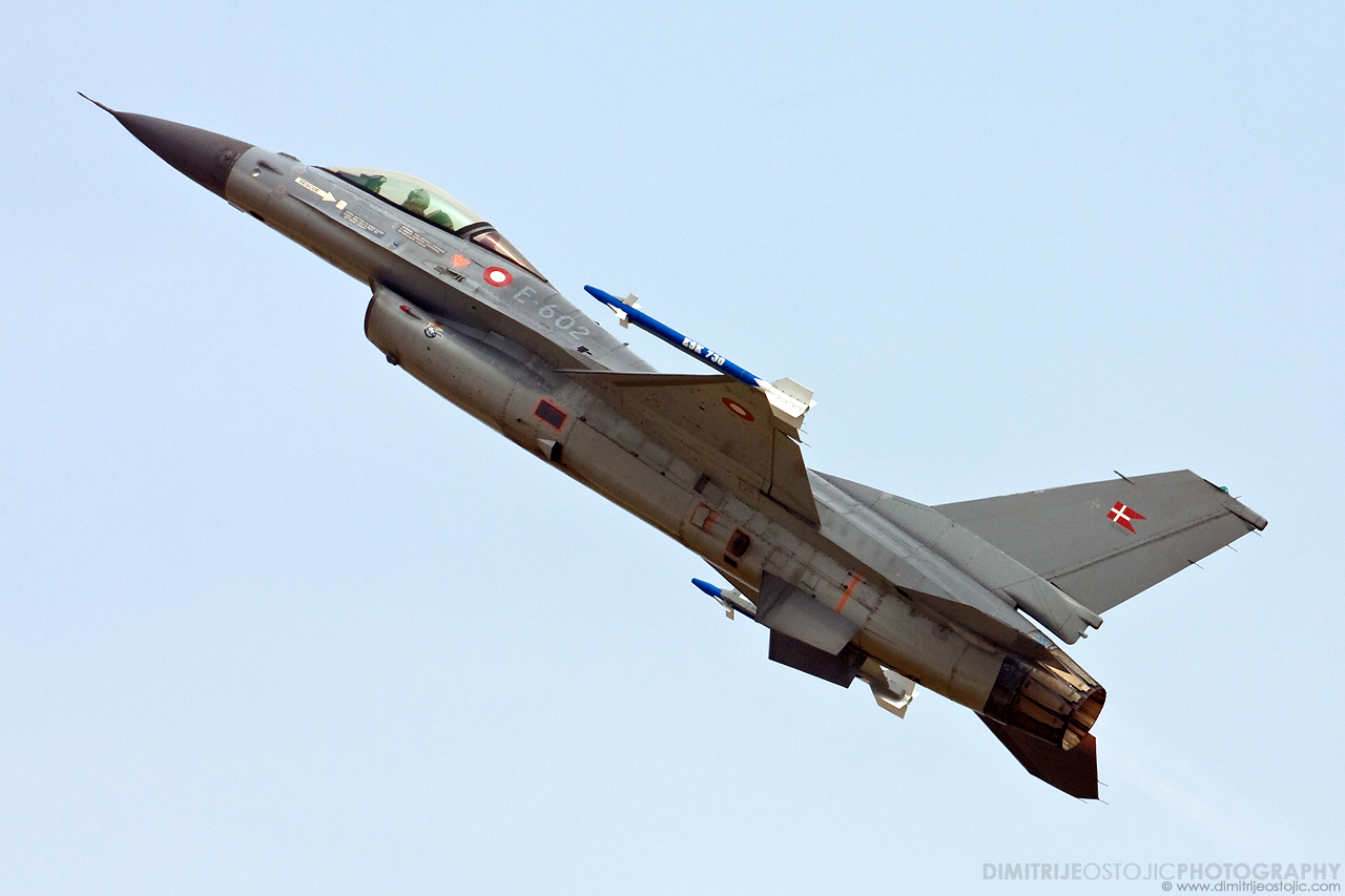 F-16 Denmark , Batajnica 2009 © www.dimitrijeostojic.com