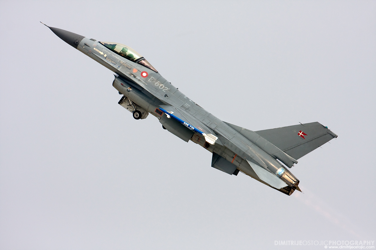 F-16 Denmark , Batajnica 2009 © www.dimitrijeostojic.com