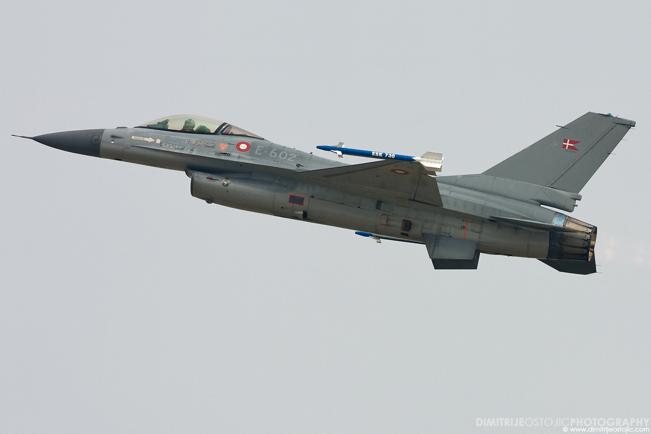 F-16 Denmark , Batajnica 2009 © www.dimitrijeostojic.com